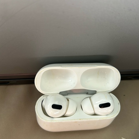 Apple AirPod pro 2s